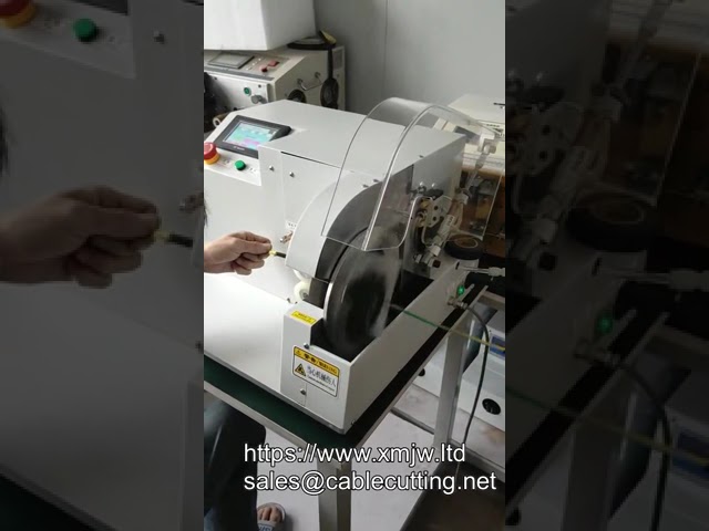 Mesin Pemotong dan Penggulung Pita PVC Berputar Kontinu untuk Kabel dan Kawat