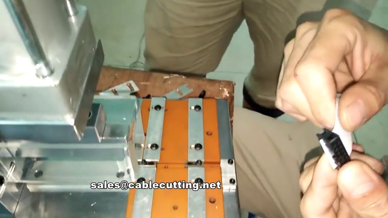 Mesin Crimping Konektor IDC & Pembuatan Kabel Pita Datar - Proses Efisien