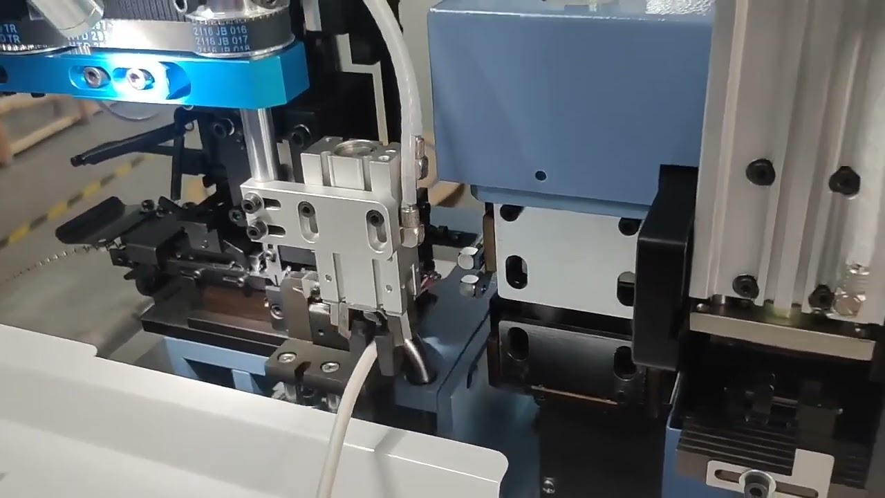 Mesin WPM-32: Pengupas Kabel Multi Core & Crimping Ferrule Otomatis