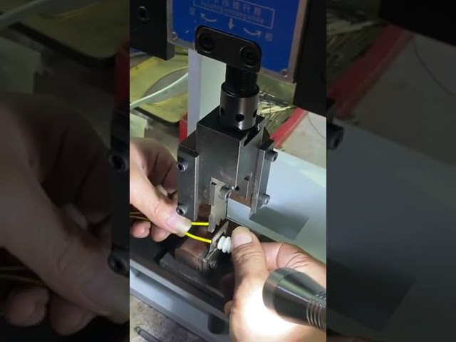 Mesin Crimping Terminal 152T – Otomatisasi Presisi untuk Produksi Wire Harness