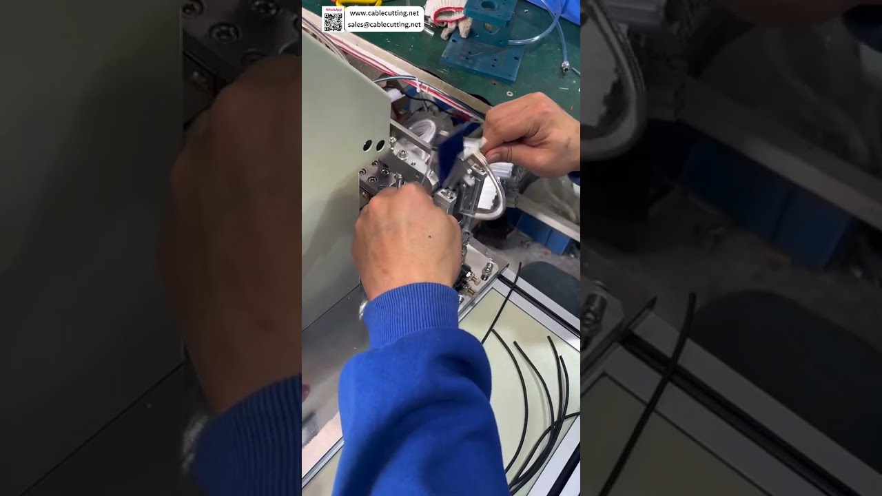 Mesin Pelipatan Kawat dan Pelabelan Bertenaga Servo Motor – Aplikasi Tag Cepat dan Andal untuk Proses Industri