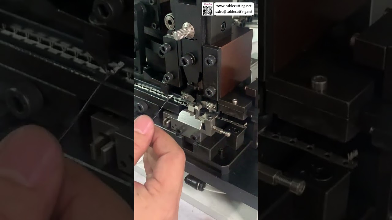 Mesin Pengupas dan Crimping Kabel Terintegrasi Pabrik Presisi dengan Metode Otomatis Berkapasitas Tinggi
