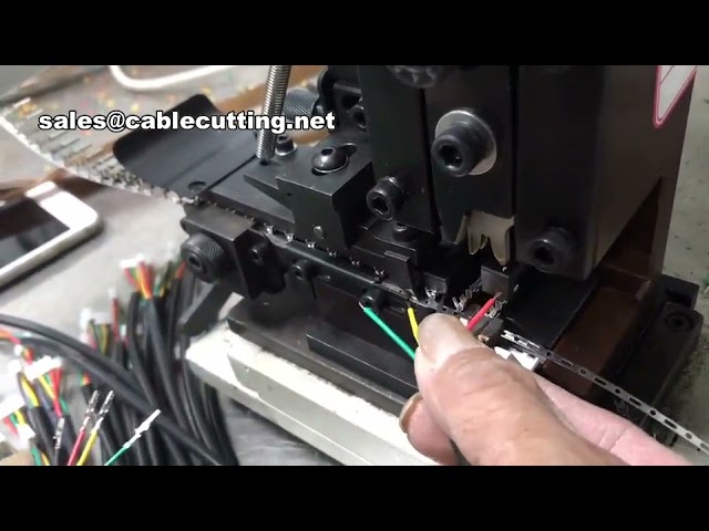 Aplikator Mould Crimping Terminal: Presisi Sambungan Kabel Industri