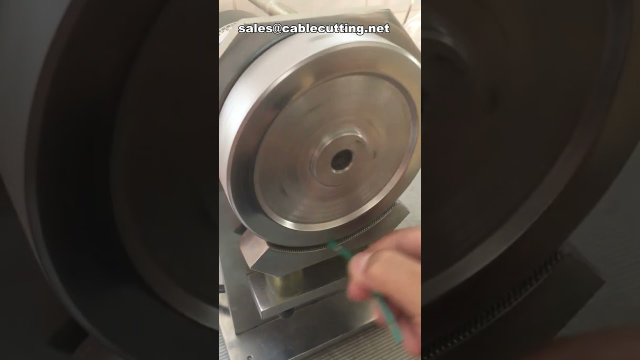 Mesin Twisting Kawat Setengah Kupas (Half Stripping Twister) – Efisien untuk Industri Kabel