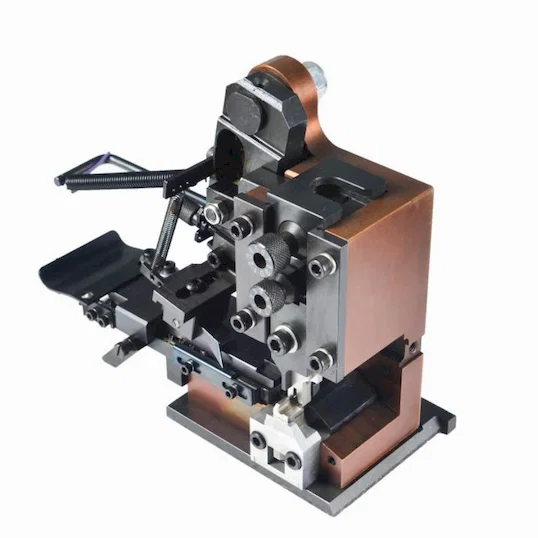 Suku Cadang Stamping Terminal OTP Kustom Thumb